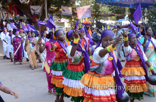 Konkani lokostav procession